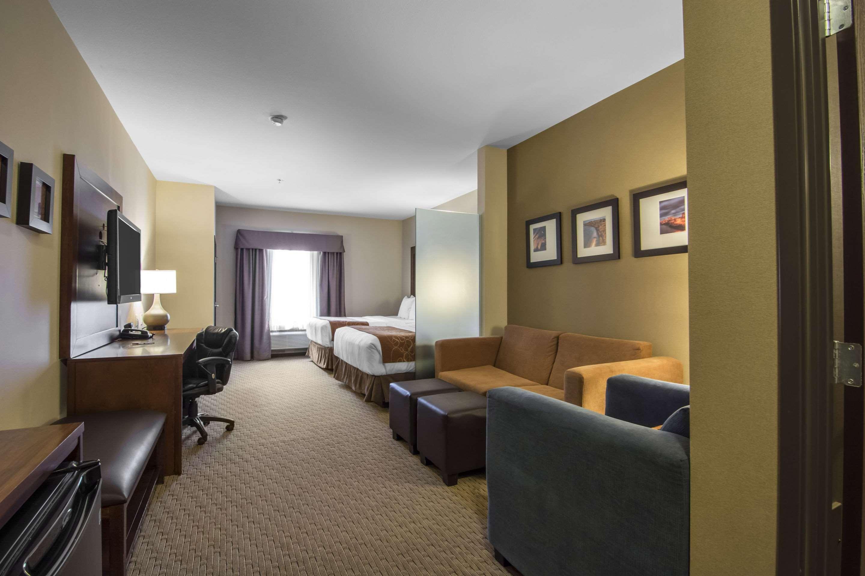 Comfort Suites Saskatoon Esterno foto